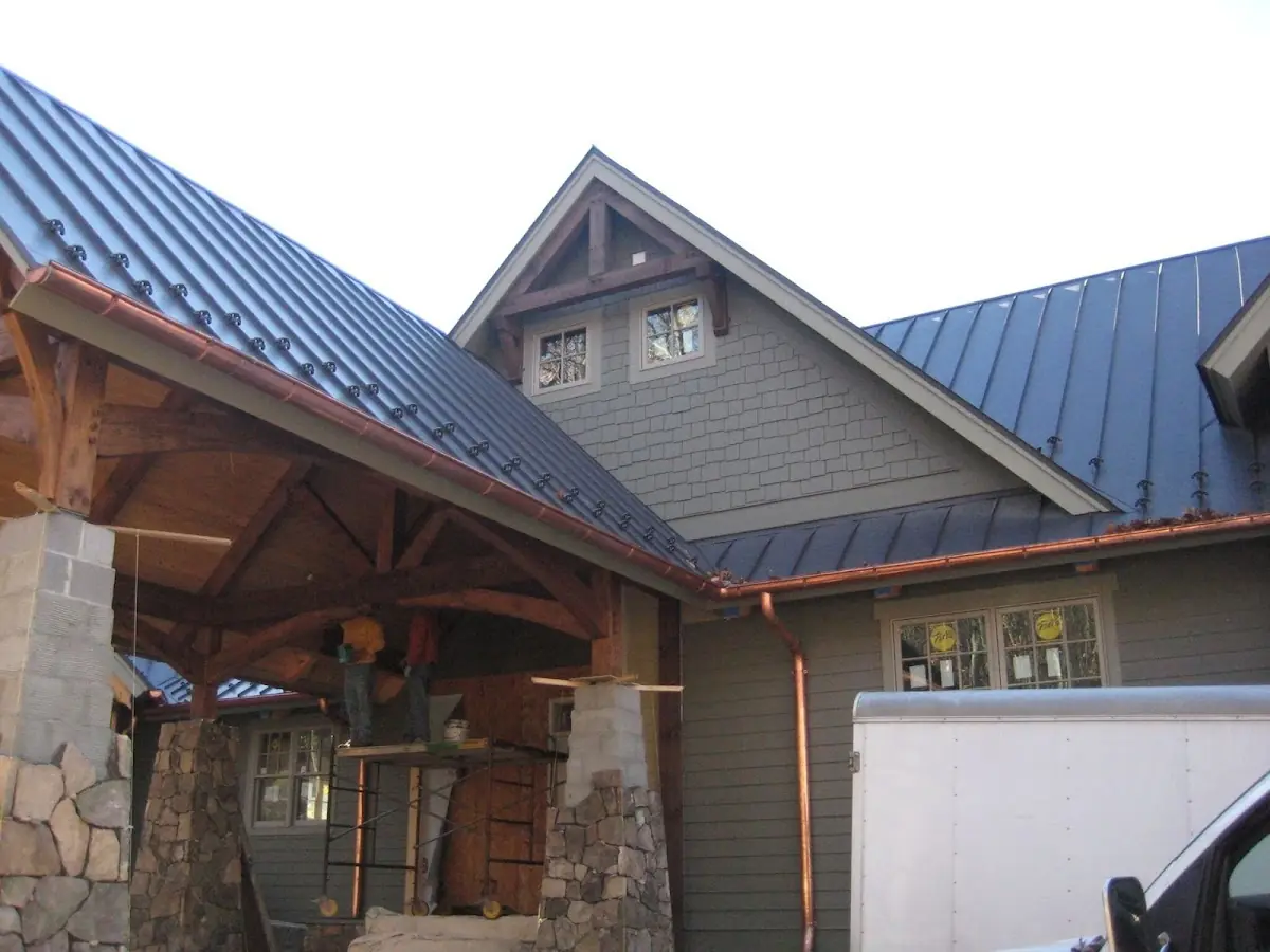 Craftsman Roofing team delivering quality roofing work in Silver Ridge
